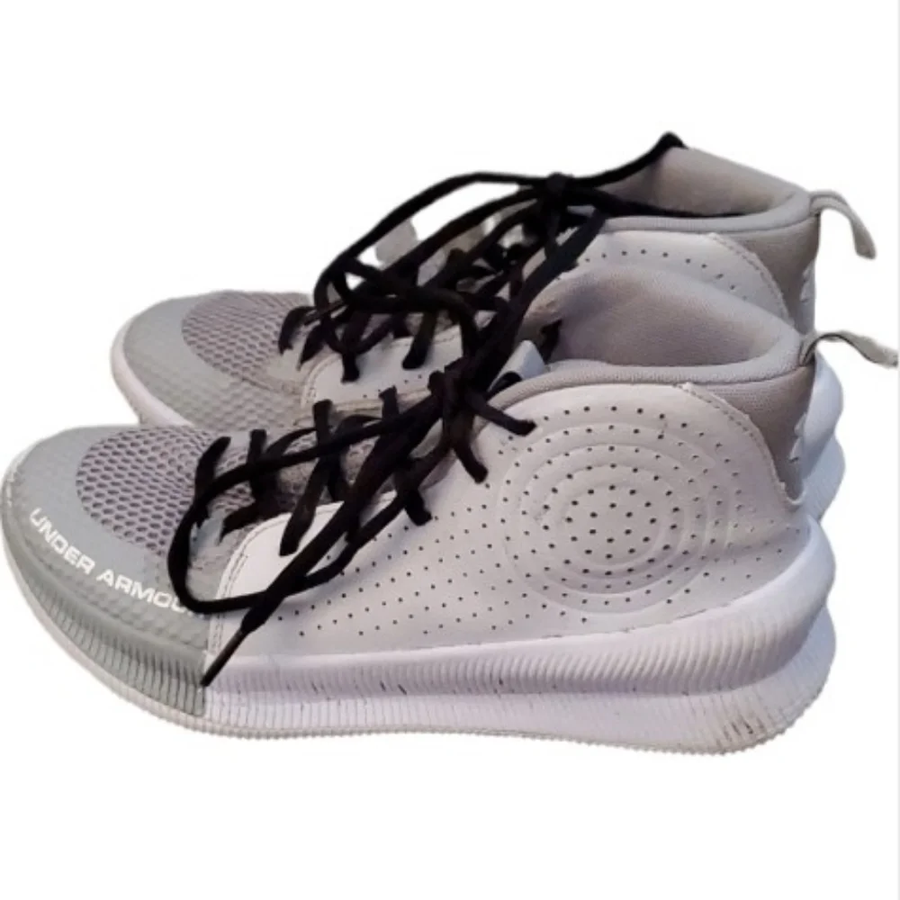 Under Armour Sneakers High Top Size 7.5 Jet Shoes White Gray Black Laces